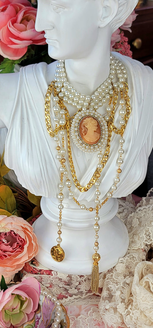 VINTAGE NECKLACE